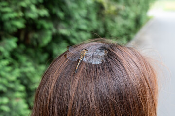 頭にサクとんぼ © MEG