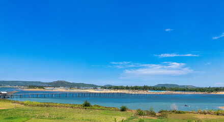 Ong Cop (Mr. Tiger) wooden bridge across Phu Ngan river in Song Cau, Phu Yen - one of the longest wooden bridges in central Vietnam - can be a shortcut to the famous Ganh Da Dia scenic spot