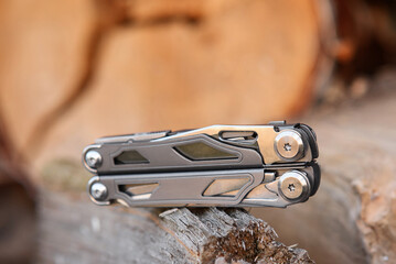 Multi-functional device for repairing devices