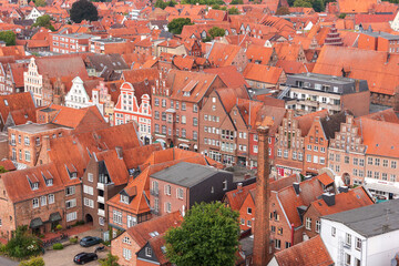 Über den Dächern von Lüneburg. Deutschland