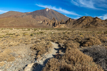 Die Ebene Llano de Ucanca mit Blick auf den Vulkan Teide und die Roques de García auf  der Insel Teneriffa, Spanien