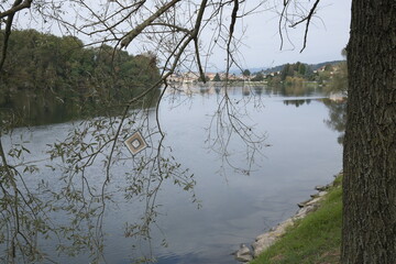 Fiume sul lago maggiore