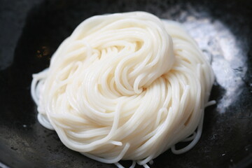 Close up a Udon Noodle in a bowl