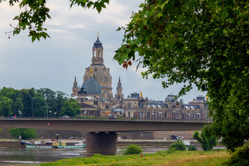 Dresden mit Carolabrücke