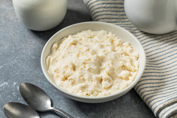 Organic Raw White Mascarpone Cheese