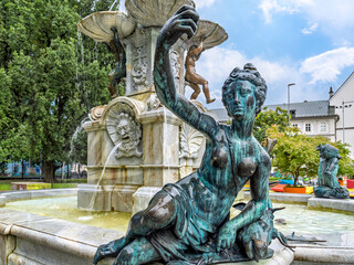 Leopoldsbrunnen am Haus der Musik, Innsbruck, Tirol, Österreich, Europa