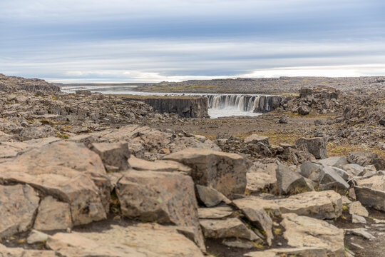Large cascade de Selfoss, dans le nord-est de l'Islande