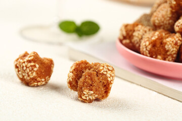 Traditional Guangxi Sesame Seed Balls - Chinese Crispy Fried Pastries with Sesame Seeds