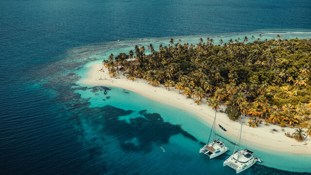 Drone shots of paradise islands in Panama called Guna Yala or San Blas