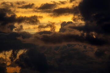 奄美大島の夏の夕暮れの空。