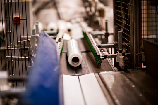 Taśma produkcyjna folia stretch