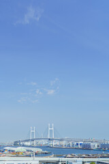 Obraz premium 日本の風景・神奈川県｜港の見える丘公園から見る横浜ベイブリッジ