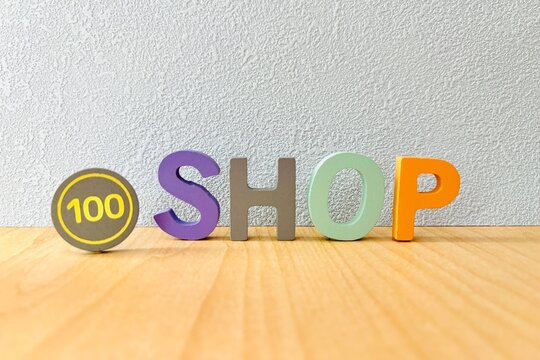 100円ショップのイメージ