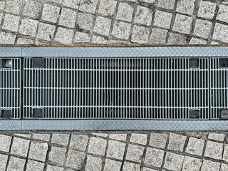 排水溝、道路、地面、雨水、古びた