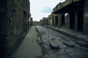 strada romana con fondo di pietra nel centro storico di Pompei