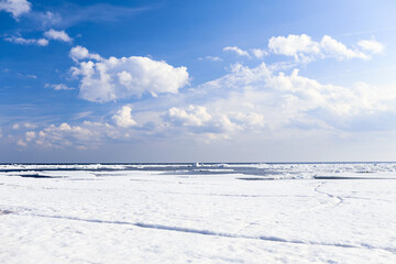 Obraz premium Frozen Sea Horizon