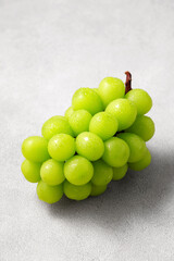 シャインマスカット　Shine Muscat (Green Seedless Grapes)