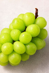 シャインマスカット　Shine Muscat (Green Seedless Grapes)
