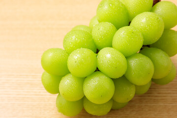 シャインマスカット　Shine Muscat (Green Seedless Grapes)