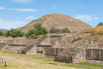 Ruins and pyramid of the Sun of Teotihuacan, Teotihuacan, Mexico