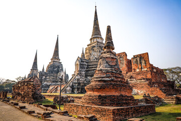 Fototapeta premium Wat Phra Si Sanphet, an important temple during the Ayutthaya period, is the royal palace temple of the King. It is a world heritage site. Its distinctive features are its three large chedis.