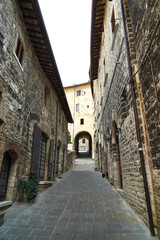 La struttura medievale perfettamente conservata del borgo di Gubbio, Umbria, Italia