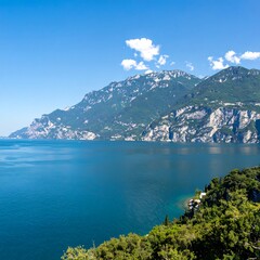 Panoramic view of a lake nestled between mountains