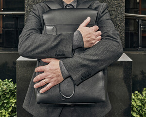 bag, man, holding, tight, pickpocket, theft