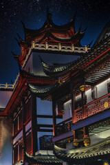 Fototapeta premium China, Shanghai, Yu gardens (shopping area) seen at night.