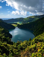Fototapeta premium Scenic volcanic lake