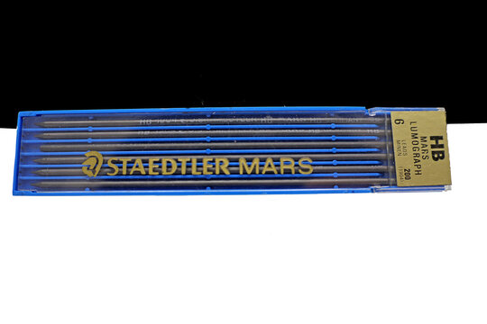 Boitier de mines de graffite de Staedtler Mars