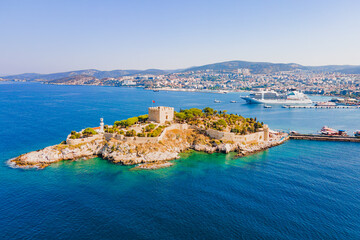 Fototapeta premium Pigeon Island with a Pirate castle in Kusadasi, Aegean coast of Turkey. Aerial view