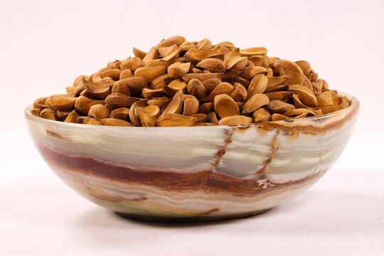 Afghan Shakhurbai Almonds