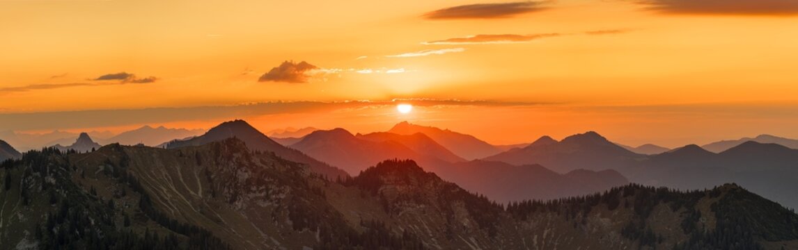 Sonnenuntergang in den Voralpen