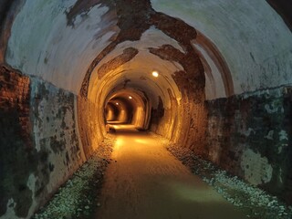 廃線跡のトンネル