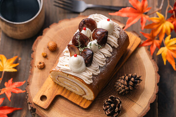 モンブランのロールケーキ