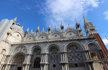Naklejka premium St Mark's Basilica and St Mark's Campanile in Venice, Italy