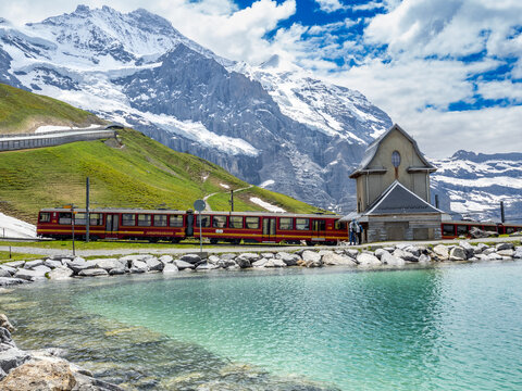 Fallbodensee lake near Kleine Scheidegg station