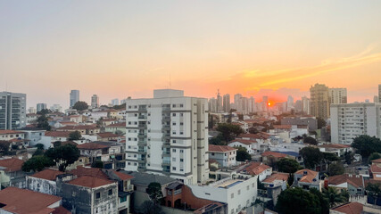 Obraz premium Sunset at the north part of the city of Sao Paulo.
