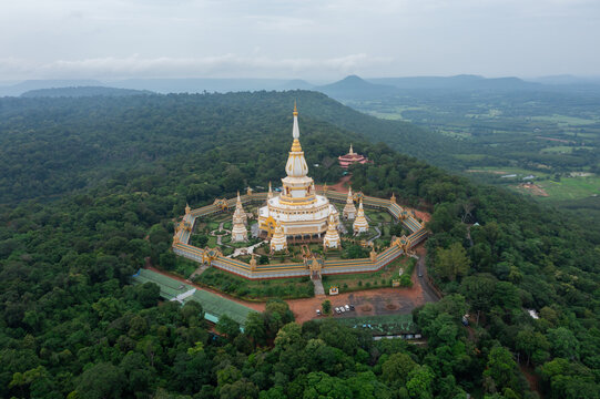 Wat Pha Nam Thip Thep Prasit Wanaram is a buddhist temple in Roi et, an urban city town, Thailand. 