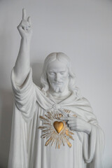 Obraz premium Statue (19th century) of Sacred Heart of Jesus Christ.
