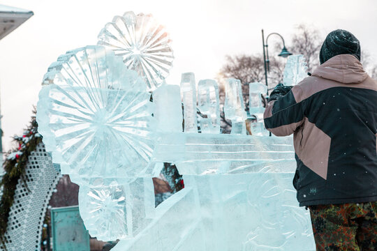Ice sculpture creation on the city's central square