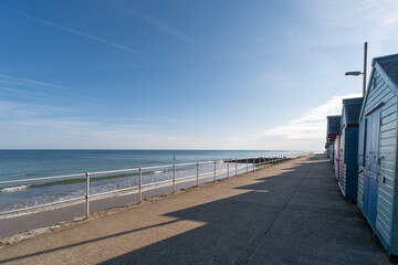 Obraz premium Early morning on the promenade in the seaside town of Sheringham, Norfolk coast