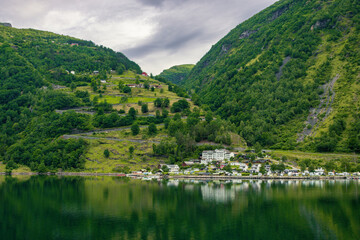 Obraz premium Beautiful views from the cruise along the Geirangerfjord (Norway)