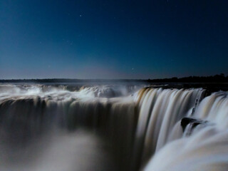 Iguazu at night