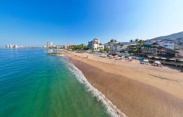 Obraz premium Panoramic View of Playa Camarones in Puerto Vallarta, Mexico.