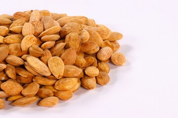 Shahristan Almonds from Afghanistan