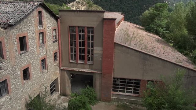Cercs Coals Berga offices abandoned derelict courtyard