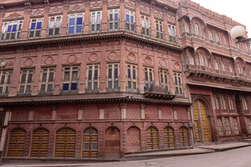 Obraz premium Architectural exterior view of famous Rampuria Havellis in bikaner.