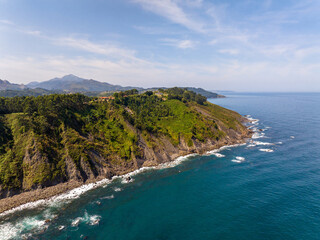Fototapeta premium Faro de Tereñes en Ribadesella, Asturias
